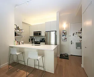 Rented by R New York