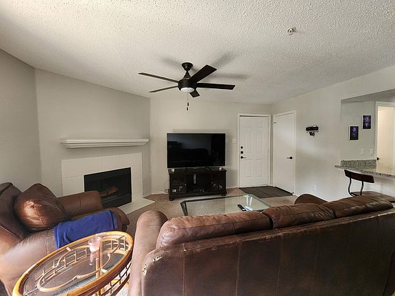 2nd image of 2701 S Hulen St #224