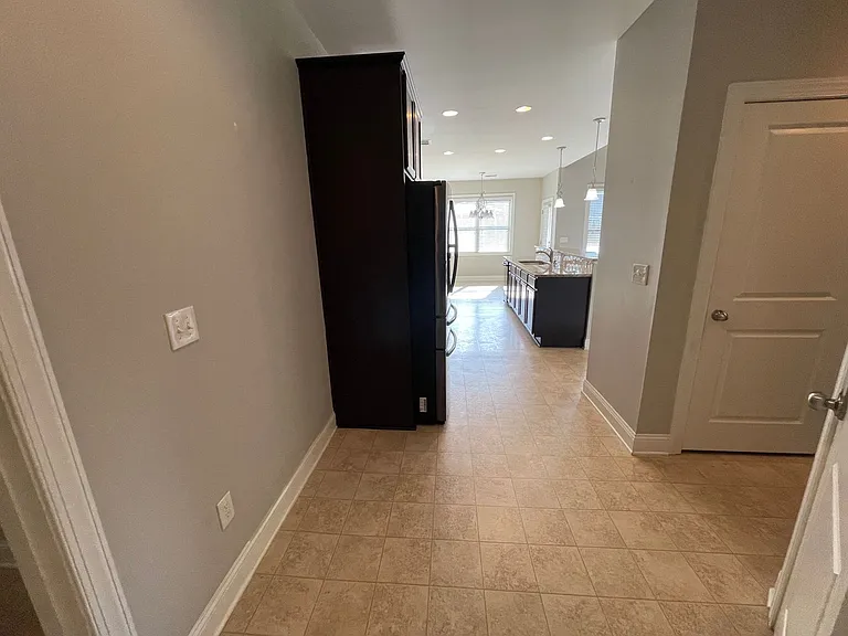 654 Dutchmans Creek Trl — Photo 25