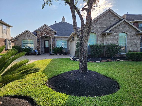 2nd image of 8430 Cape Royal Dr