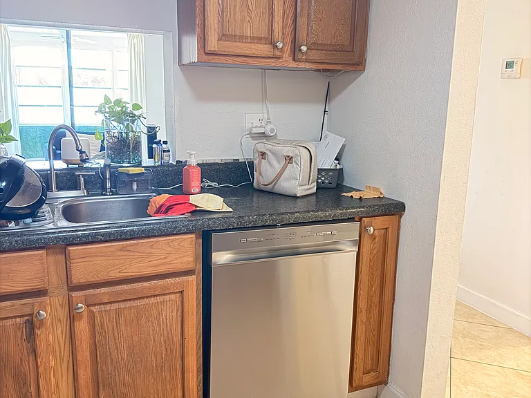 2800 Somerset Dr #201 — Photo 13