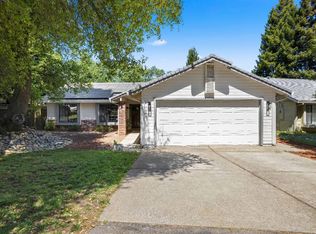2750 Hillcrest Dr, Cameron Park, CA 95682
