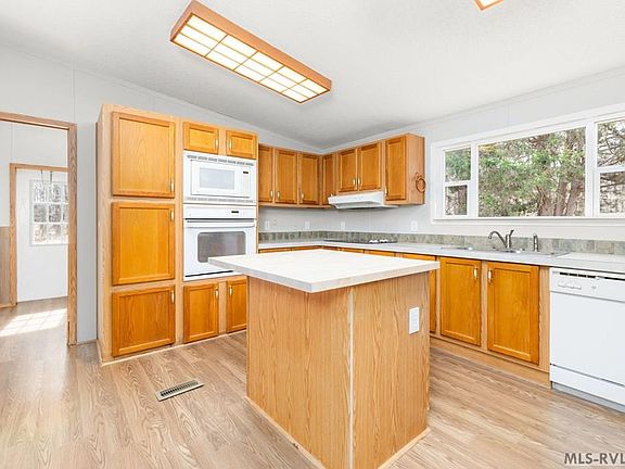 3rd image of 681 Reedy Creek Rd