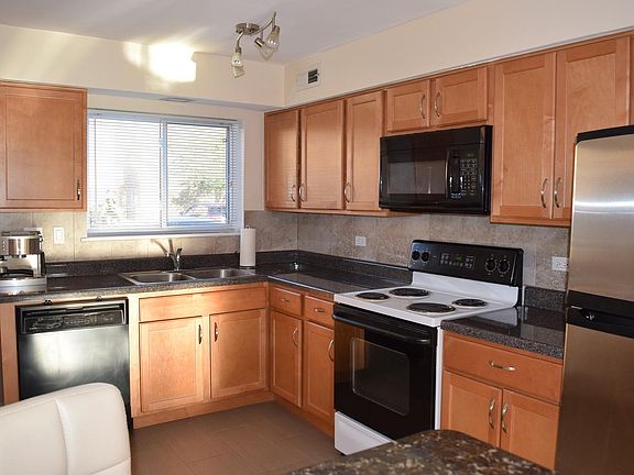 5th image of 9455 Bay Colony Dr APT 2S