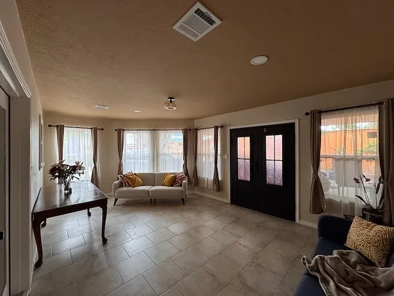 1603 Fawnhope Dr — Photo 11
