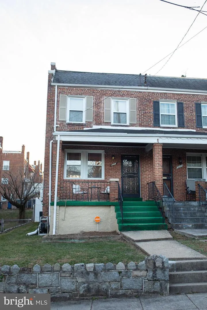 3913 Q St SE photo 1