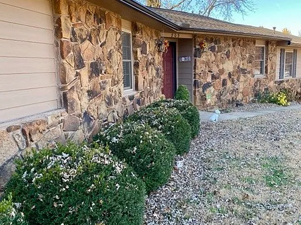 709 S Boyer Rd, Arkansas City, KS 67005