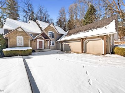 2300 Hampton Ledges Dr, Cuyahoga Falls, OH, 44223