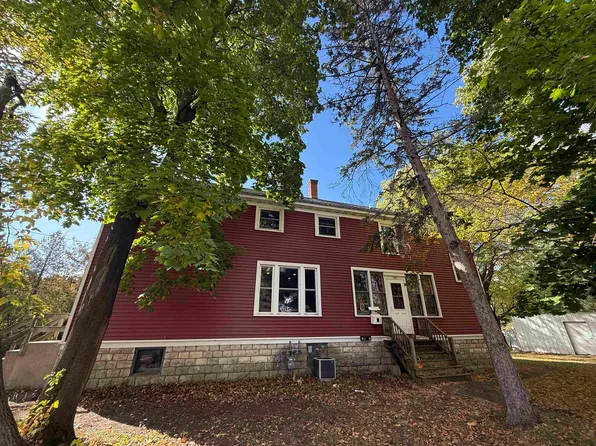 1103 West Dr, Menominee, MI 49858