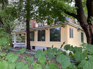 1325 University Dr, Pontiac, MI 48342