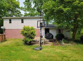 2568 State Route 416 SE, New Philadelphia, OH 44663