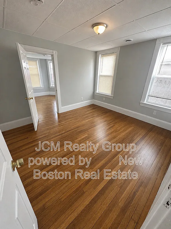 2 bed, $2,000 — Photo 3