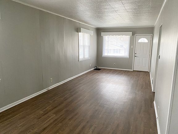 LIVING ROOM FROM FIREPLACE WALL
