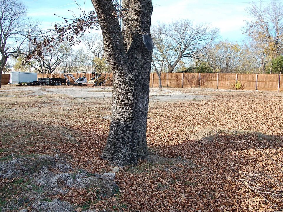 2nd image of 440 Southwestern Blvd
