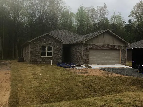 201 Henshaw St, Haskell, AR 72015