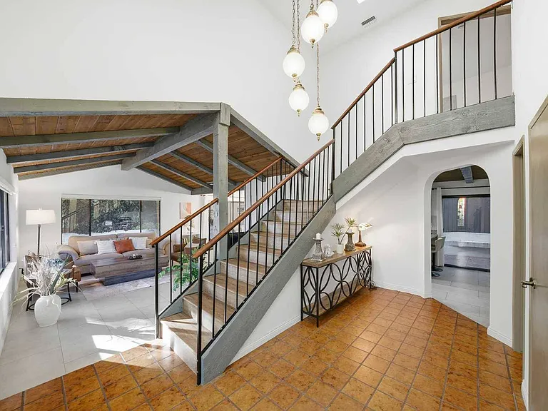 1615 California Pl — Photo 38