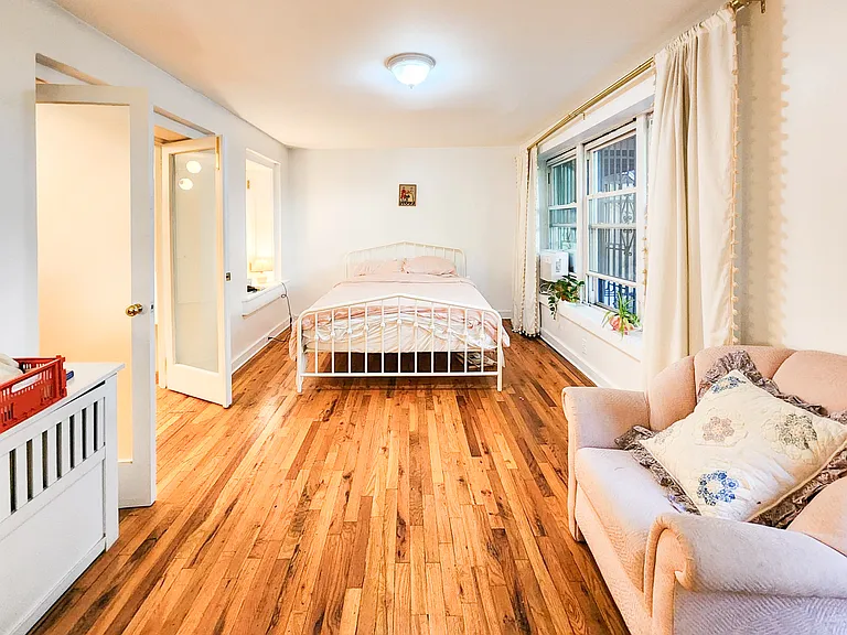 118 S Elliott Pl #GARDEN — Photo 4