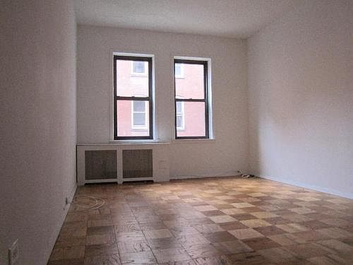 2nd image of 520 W 22nd St