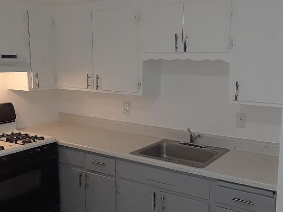 2nd image of 3715 Norwood Ave APT D