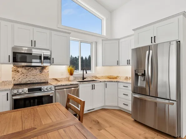 130 Freedom Way, Kalispell, MT 59901