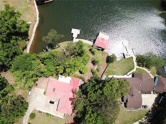 4th image of 144 Lee Road 343