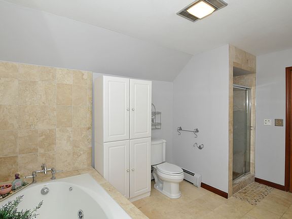 Travertine M/B & Shower