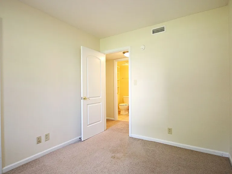 1504 Villa Ter #C — Photo 8