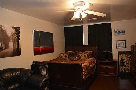 Large 1 Bedroom 1 bath apartment.