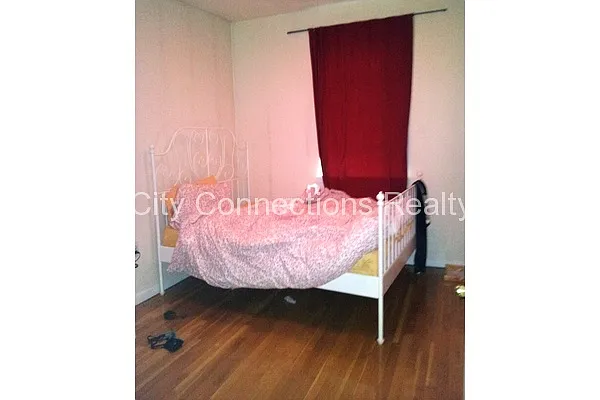 Rented by City Connections Realty | media 37