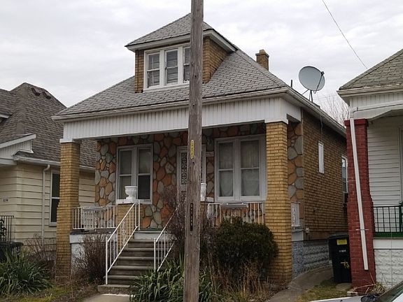 2nd image of 12260 McDougall Ave