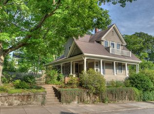 62 Blodgett Ave, Pawtucket, RI 02860