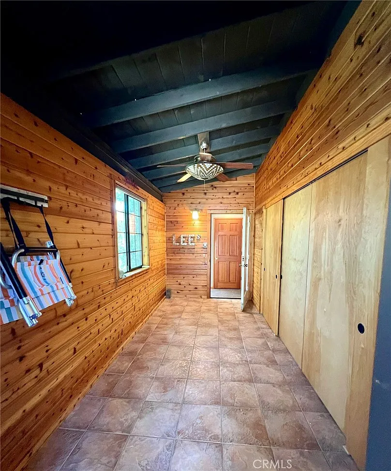 2 bed, 1237 sqft, $4,100 — Photo 2
