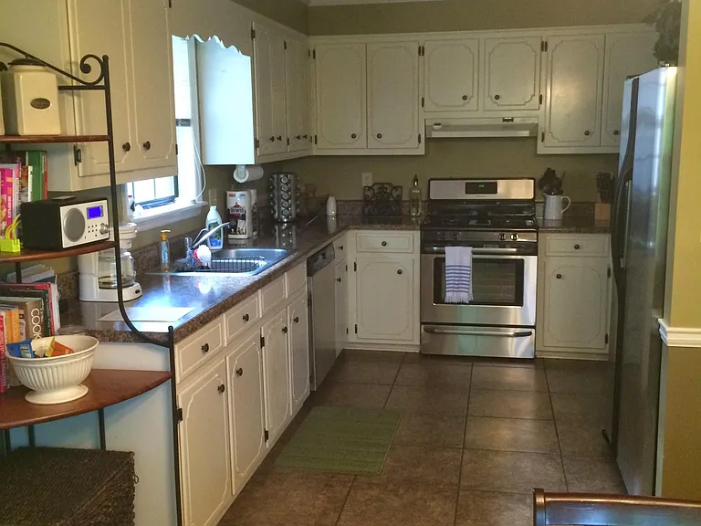 2919 Pointewest Dr — Photo 16