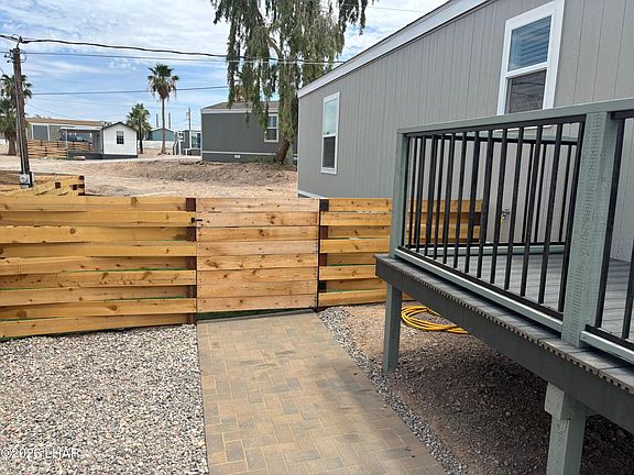 3rd image of 1100 Riverside Dr #118