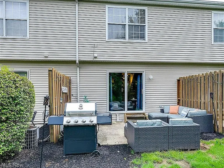 1314 Meadow Run — Photo 14