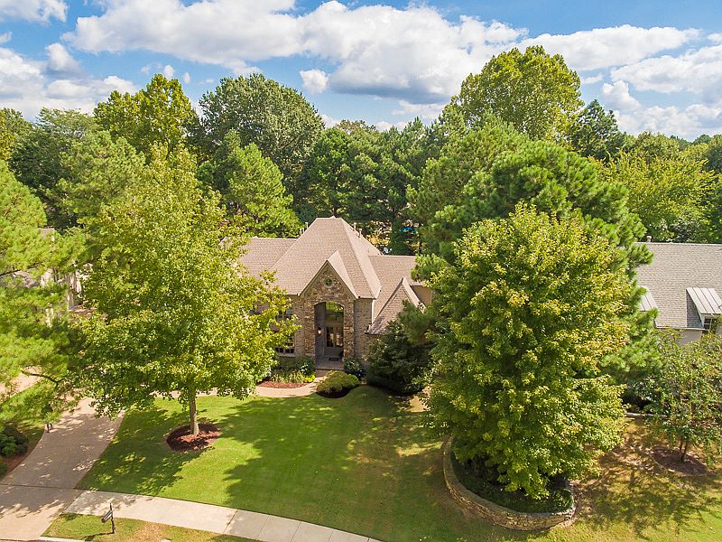 1st image of 10040 Bentwood Creek Dr