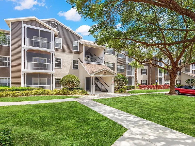 Great Community ~ Awesome Location