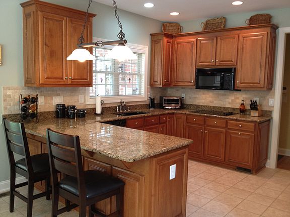 2nd image of 4405 Cedar Hill Ct