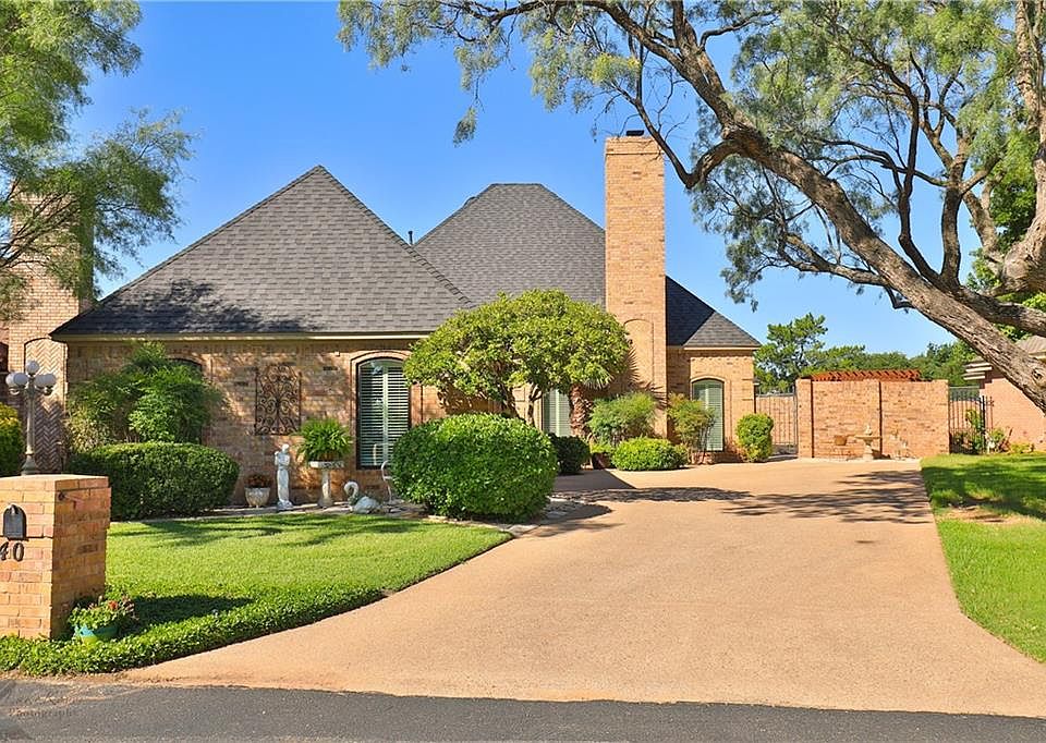 1st image of 40 Lytle Place Dr