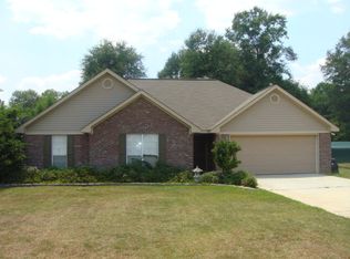 5 Cobblestone Dr, Sumrall, MS 39482