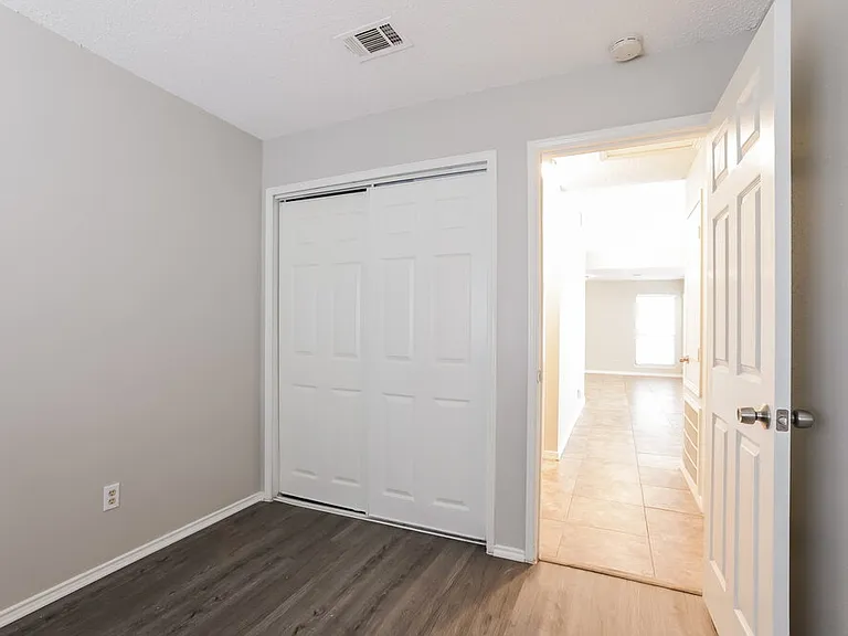 6395 Crossway Dr — Photo 20