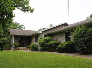 453 Gordon Hill Rd, Waverly, IL 62692