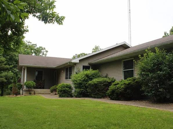 453 Gordon Hill Rd, Waverly, IL 62692