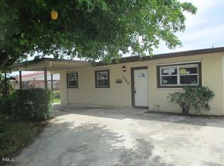 1688 Avenue H W, Riviera Beach, FL 33404