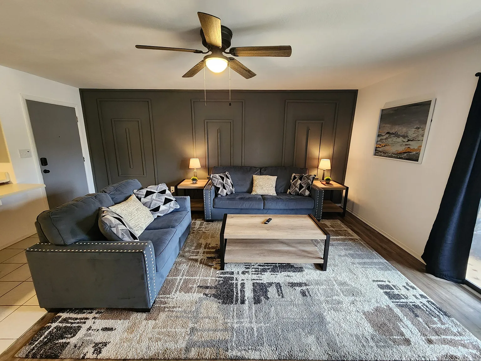 1 bed, 1 bath Condo Near Mid City Huntsville — Photo 4