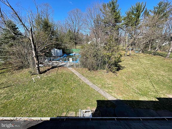 5th image of 1396 Harris Rd