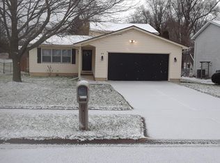 415 Jade Dr, Lansing, MI