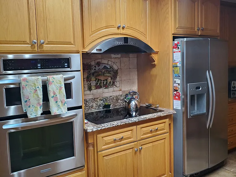 802 Acacia Ave #2 — Photo 11