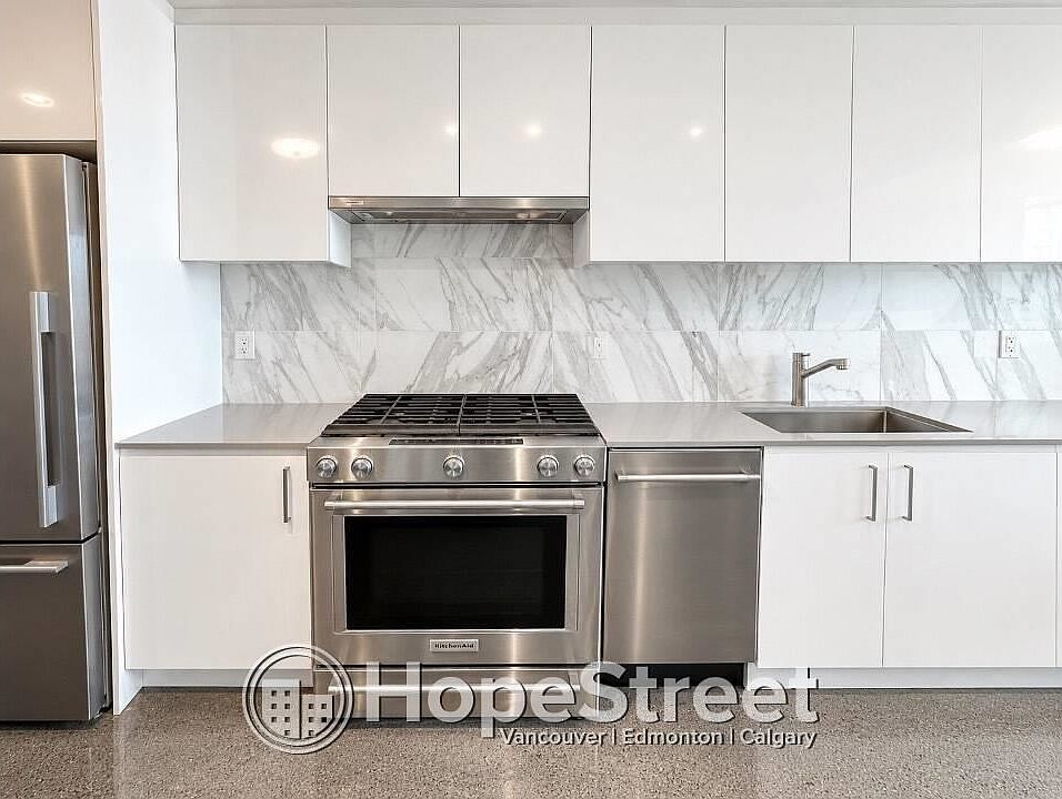 1st image of 231 E Pender St #605
