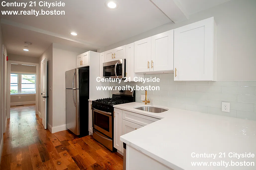 Building Photo - 89 Morris St #1